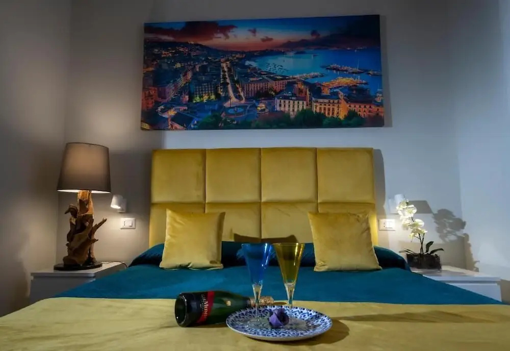 Standard Double room with courtyard view (full double bed)