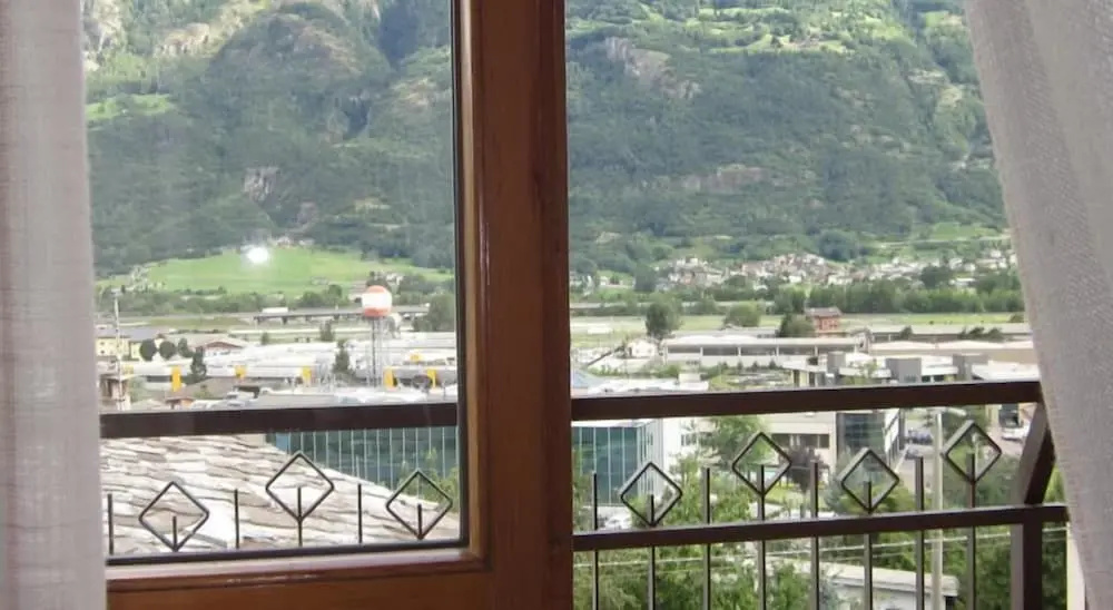 Balcony & Terrace