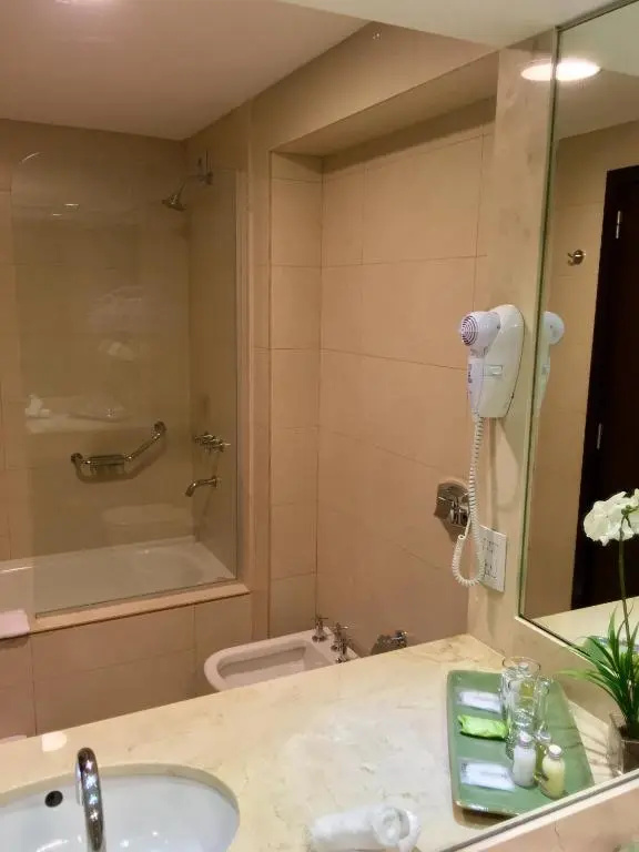 Hotel Metropolitano Supara - Chambres