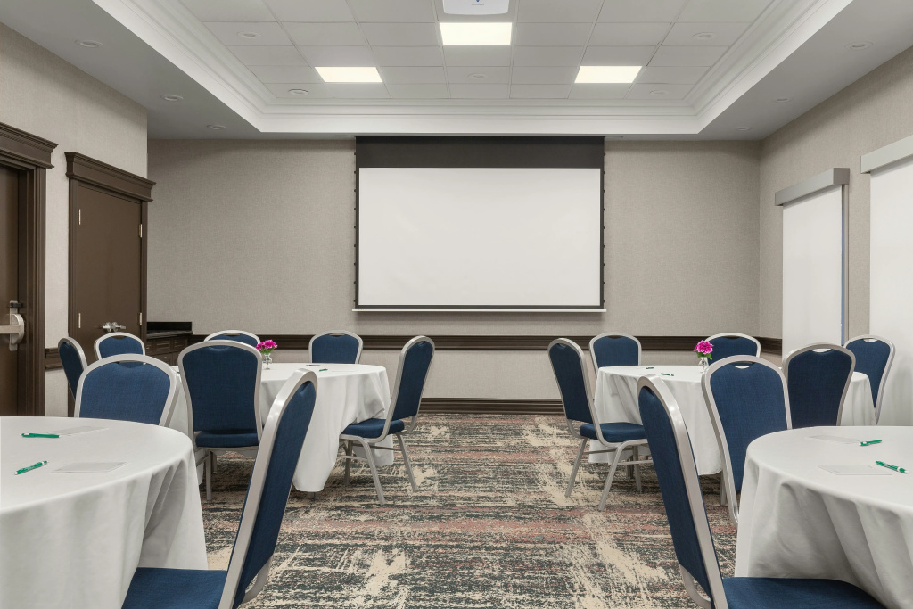 Homewood Suites by Hilton Burlington - Général