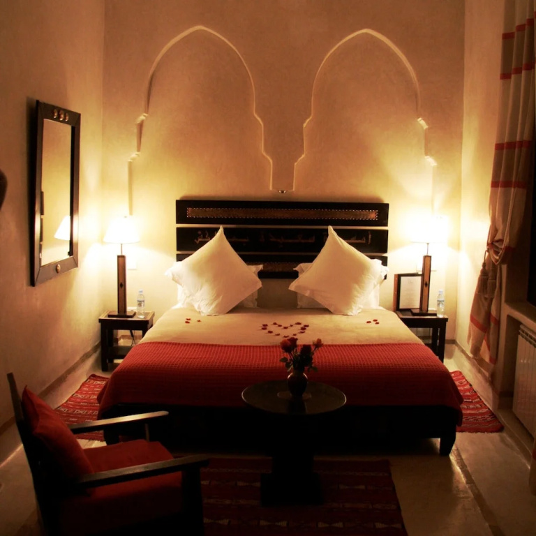 Double room (full double bed)