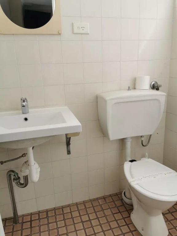 Economy Single room (single bed)