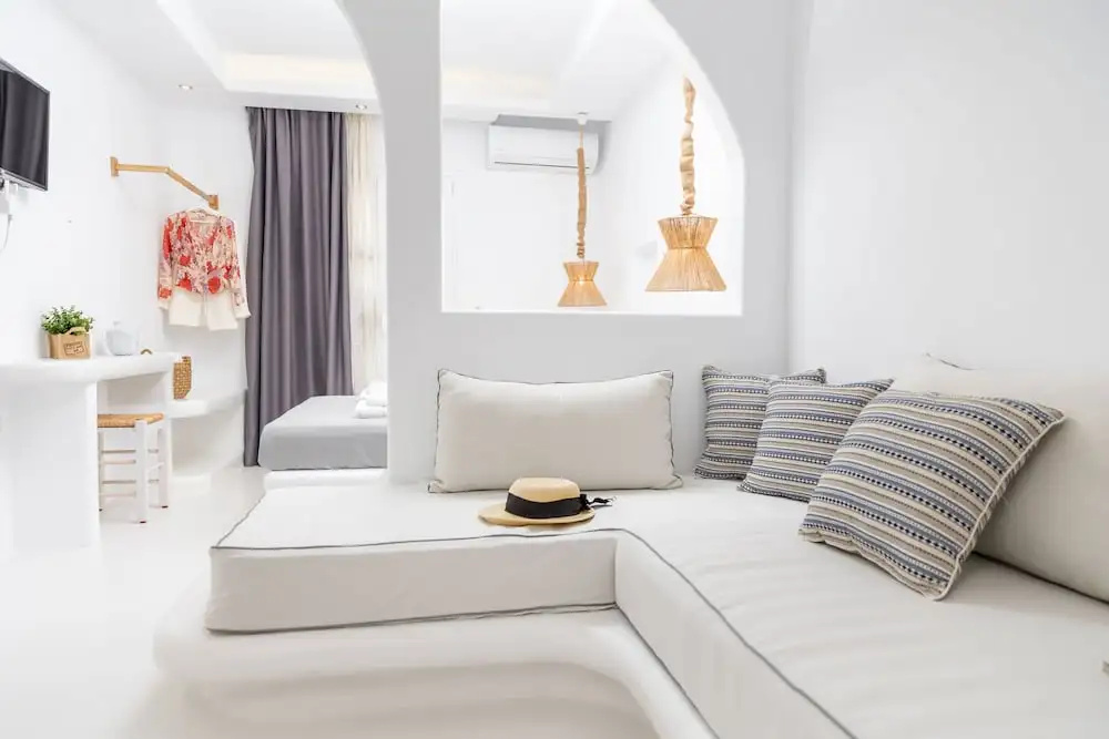 Premium Double Suite with balcony (full double bed)