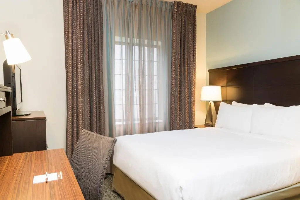 Staybridge Suites Chicago-Oakbrook Terrace by IHG - Chambres