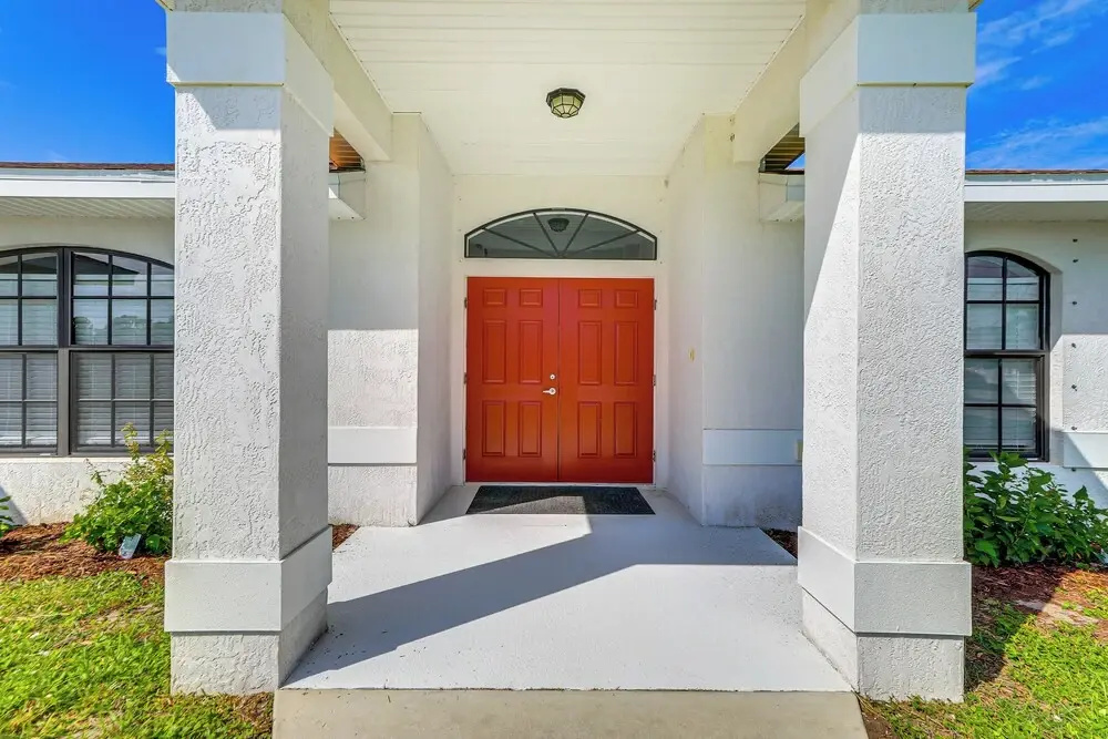 Near 5 Golf Courses: Rotonda West Home w Pool
