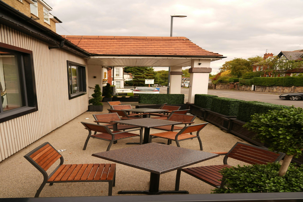 The Continental Hotel, Derby - Général