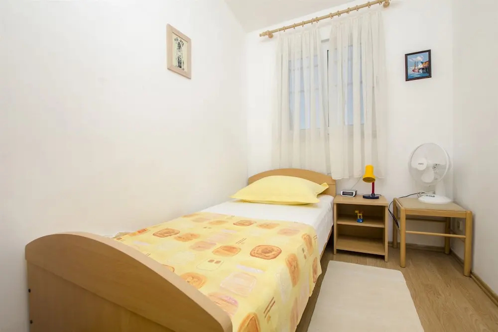 Apartments Oliva