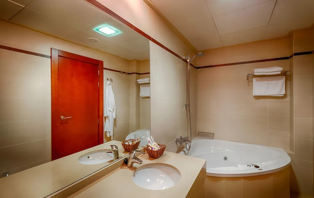 Hotel Cervantes - фото 8