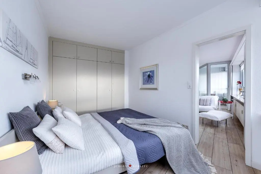 Apartment with sea view