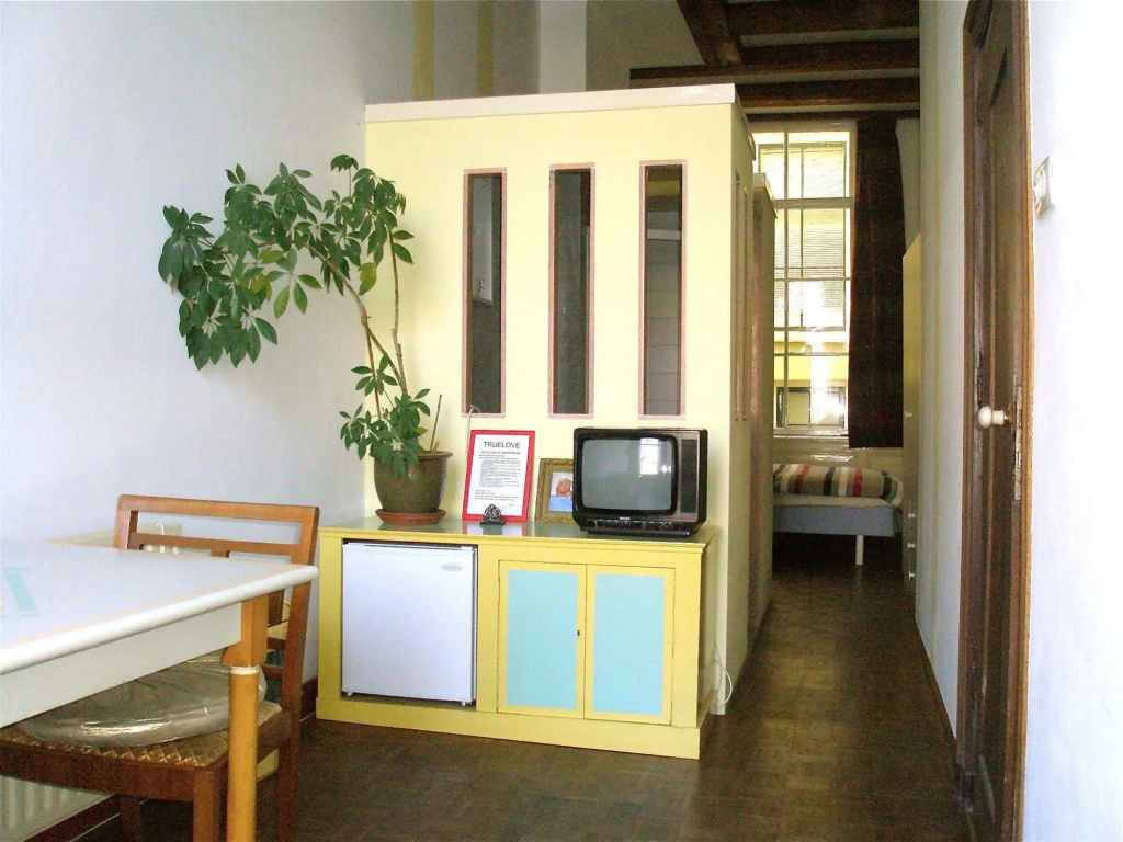 Truelove Antique and Guesthouse