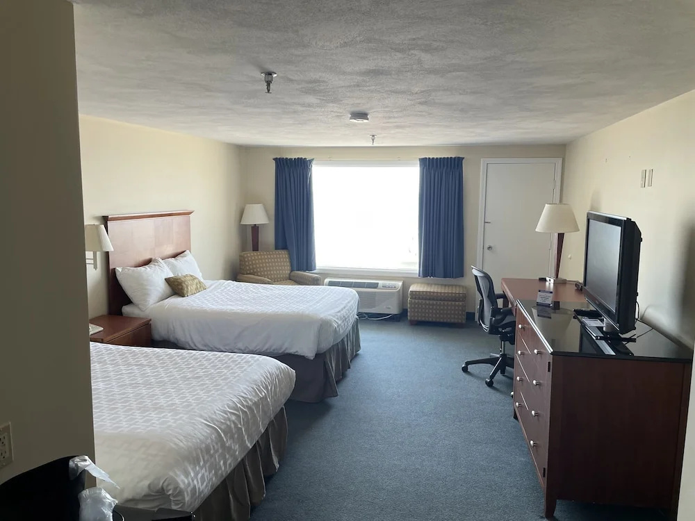 Standard Quadruple room with balcony and with ocean view