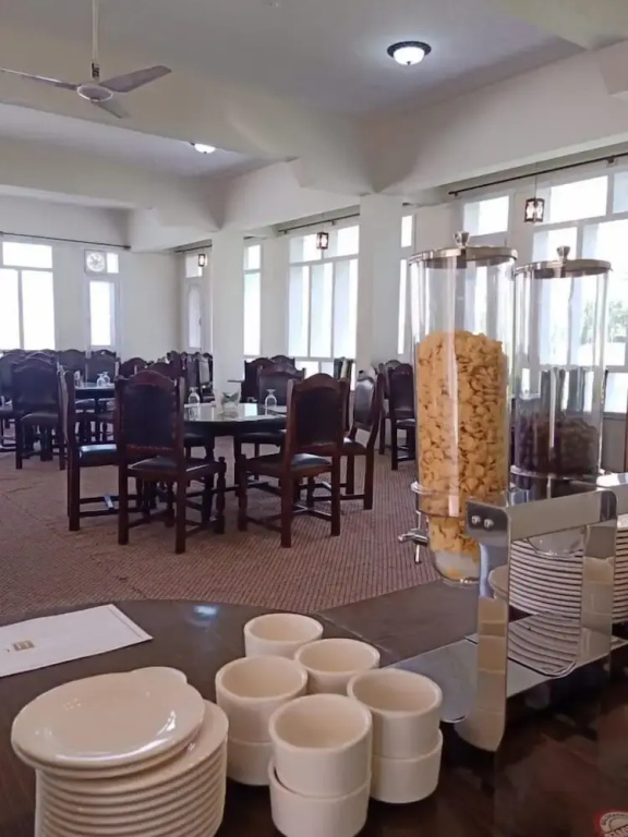 Food & Beverage