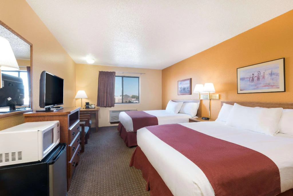 Standard Quadruple room