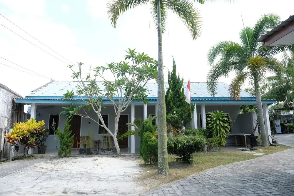 OYO 1151 Ww House