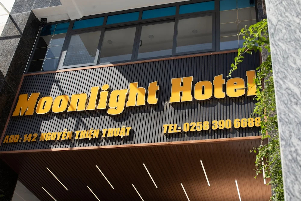 Moonlight Nha Trang Hotel — фото