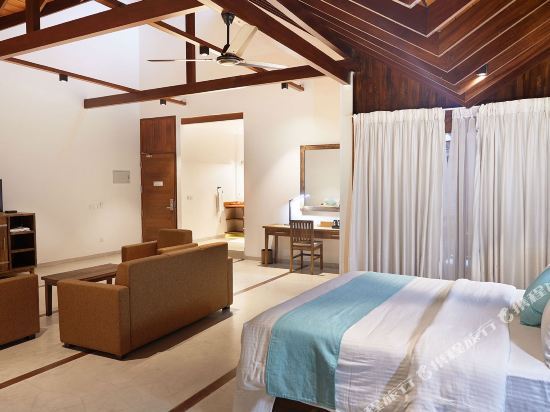 R Degree Hotel