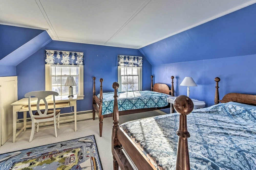 Waterfront Hyannis Gem: Walk to Hyannis Port Beach — фото 2