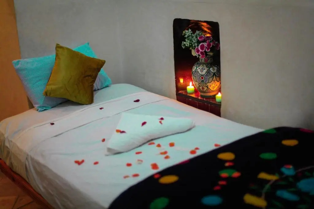 Comfort room