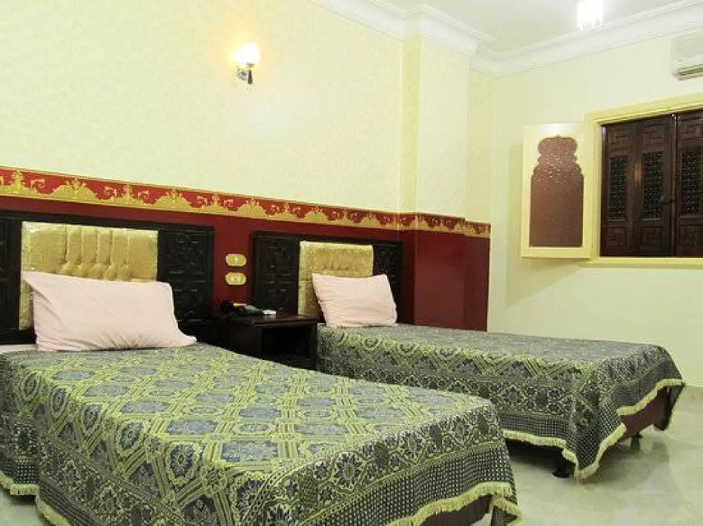 Arabian Nights Hotel — фото
