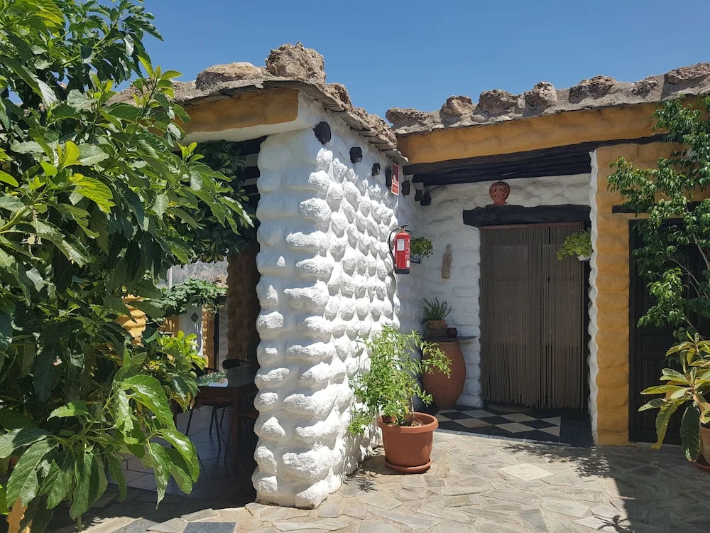 4 Bedrooms Family Cottage with mountain view