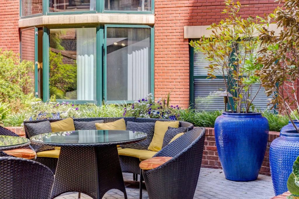 Fully Furnished Apartment in Washington near Logan Circle