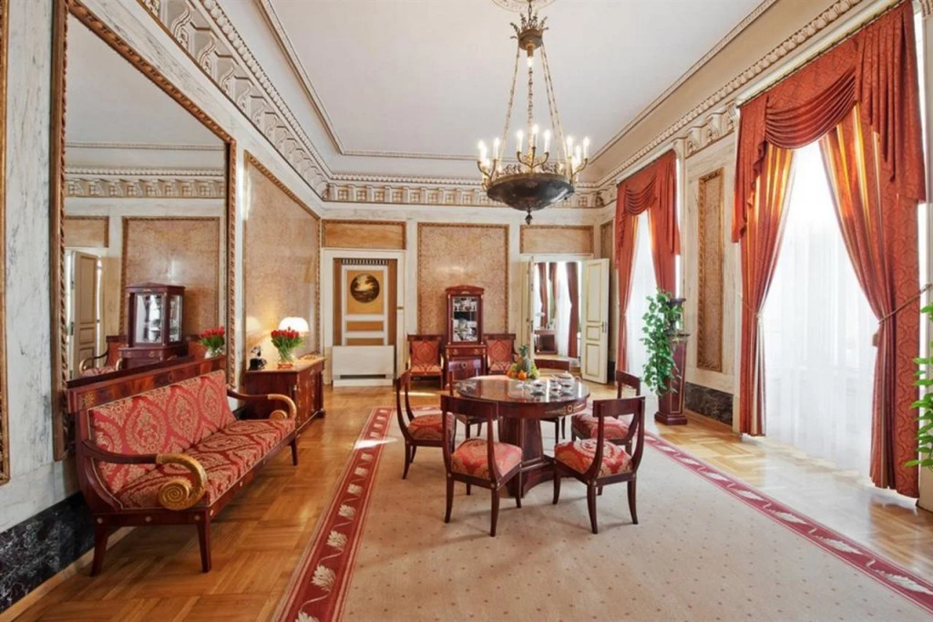 Grand Hotel — фото 2