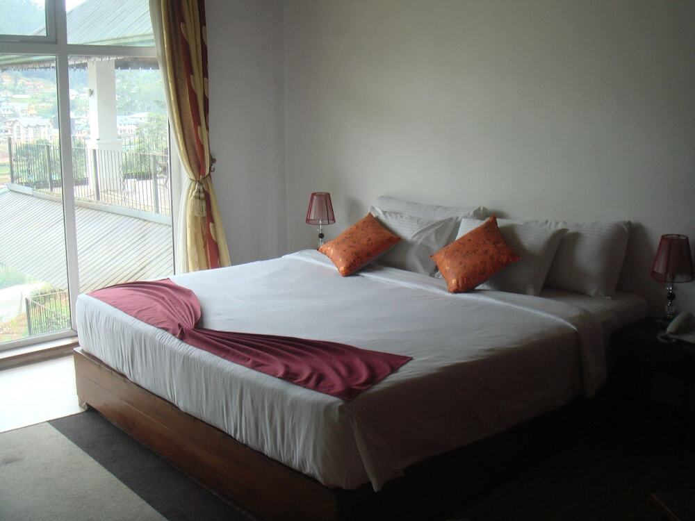 Midky Hotel