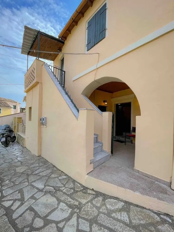 Kansoneta-traditional Mansion in Gastouri Village