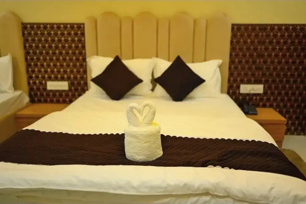 Hotel dinanath Khatoo