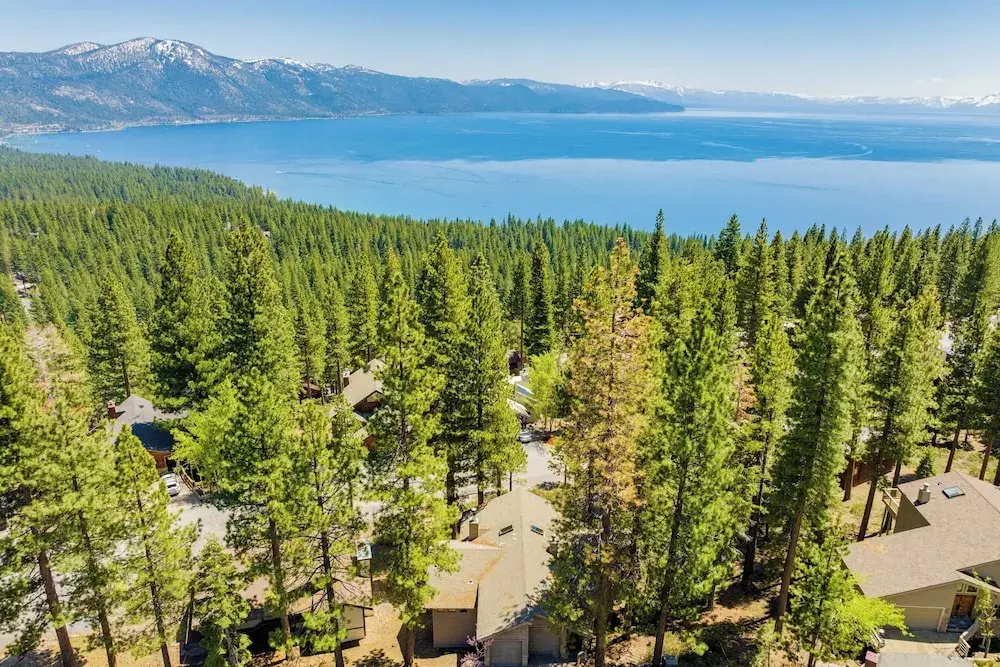 Crystal View by Avantstay Al Fresco Dining w/ View of Lake Tahoe + Crystal Bay