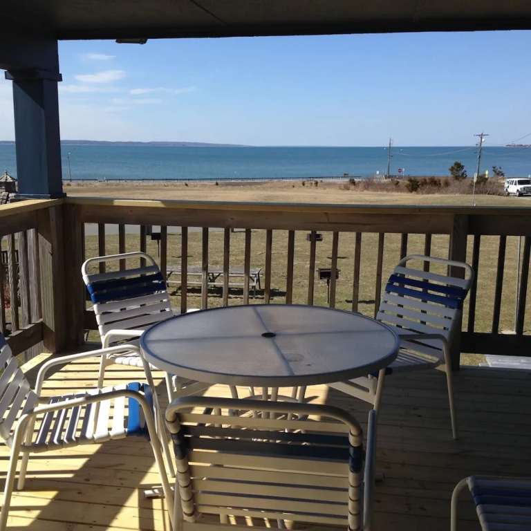 Double Suite with balcony (full double bed)