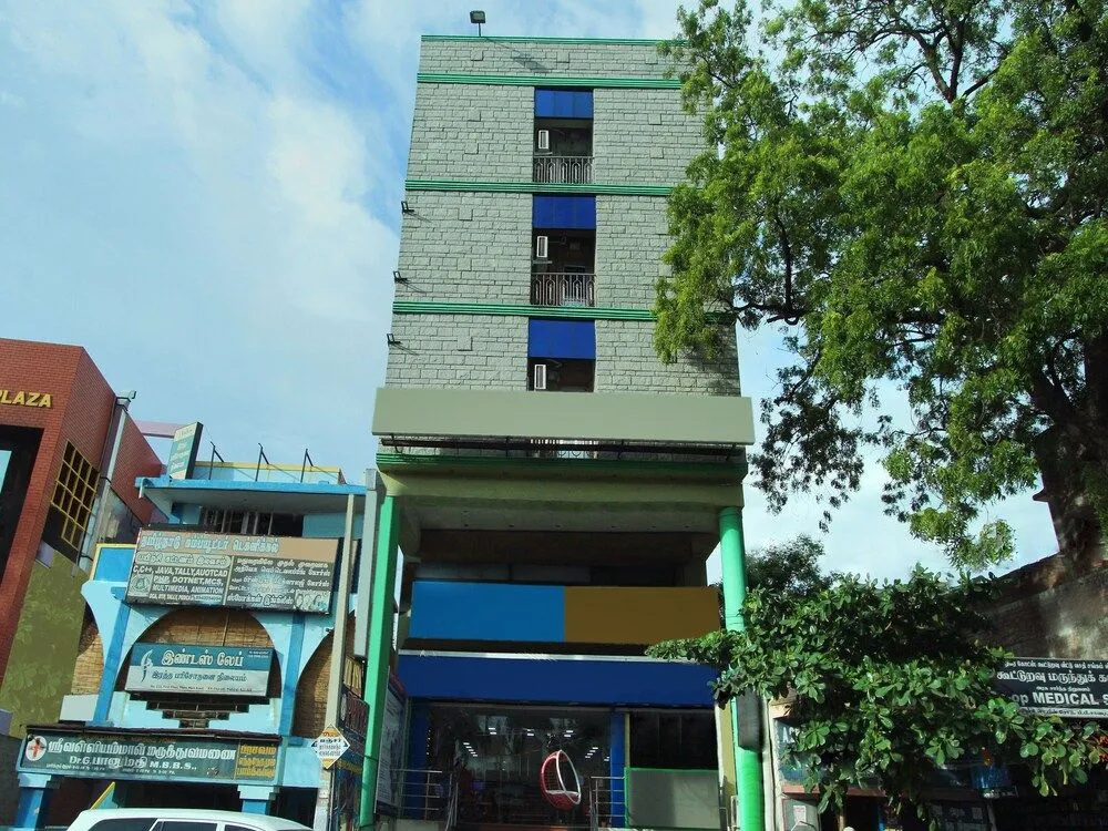 OYO 16345 PKN Residency