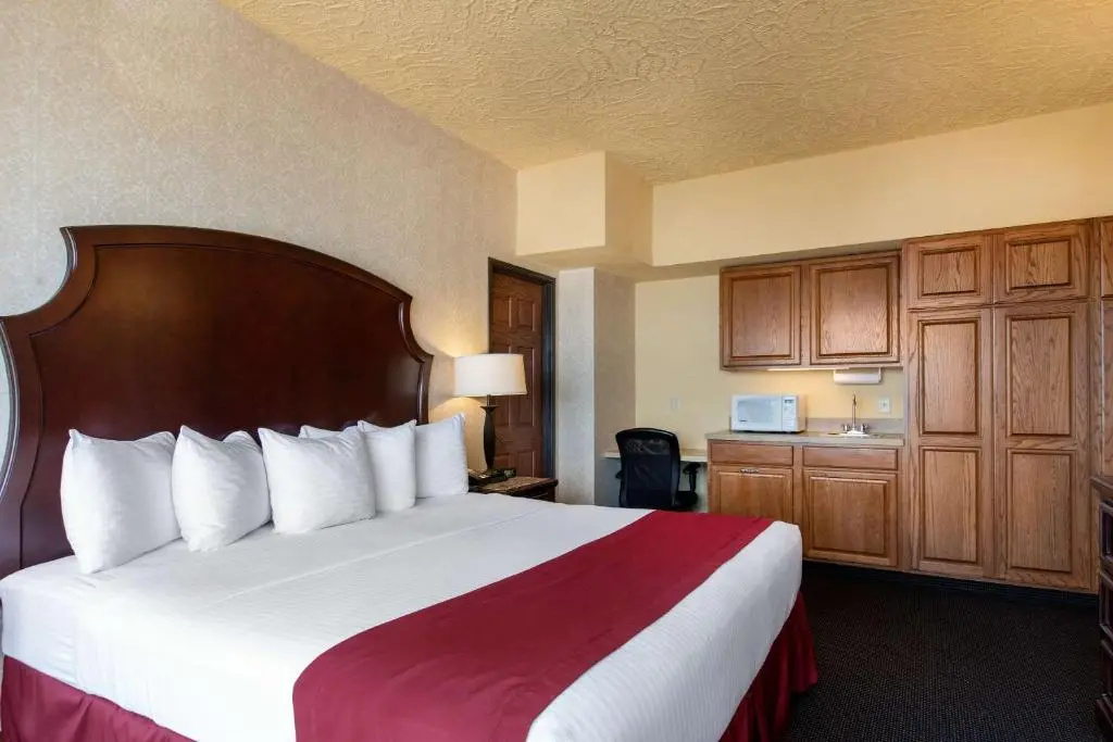 Shoreline Inn & Conference Center, an Ascend Collection Hotel - Chambres