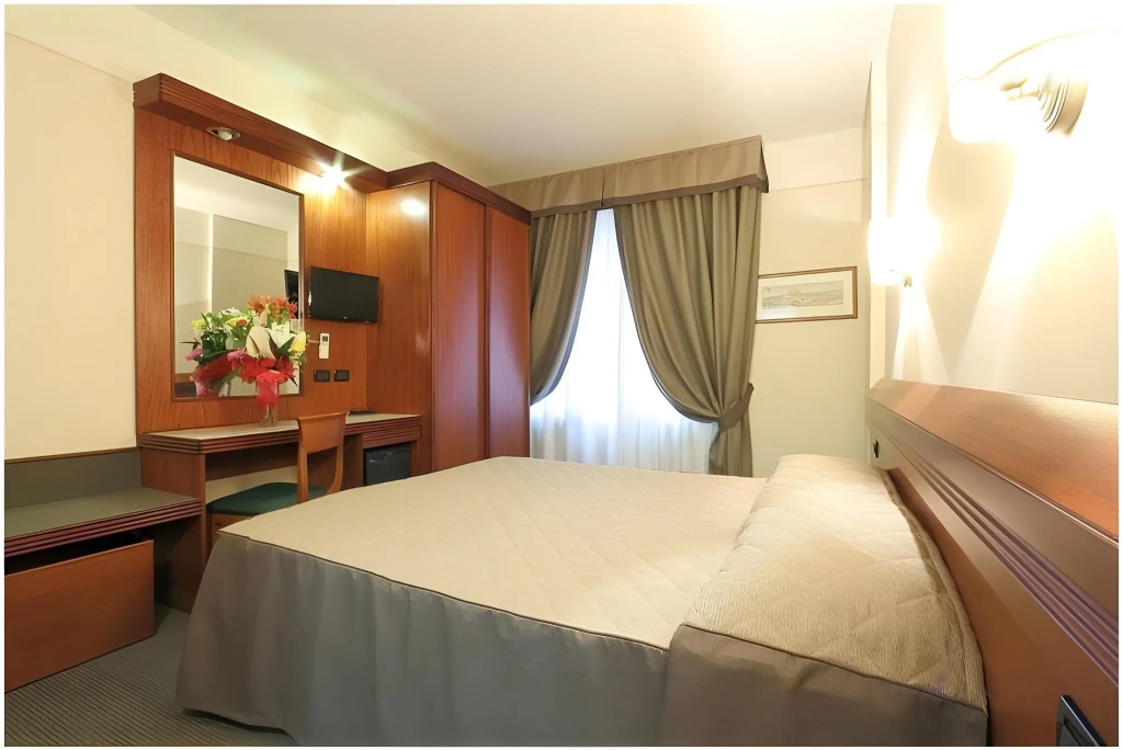 Hotel photo 11