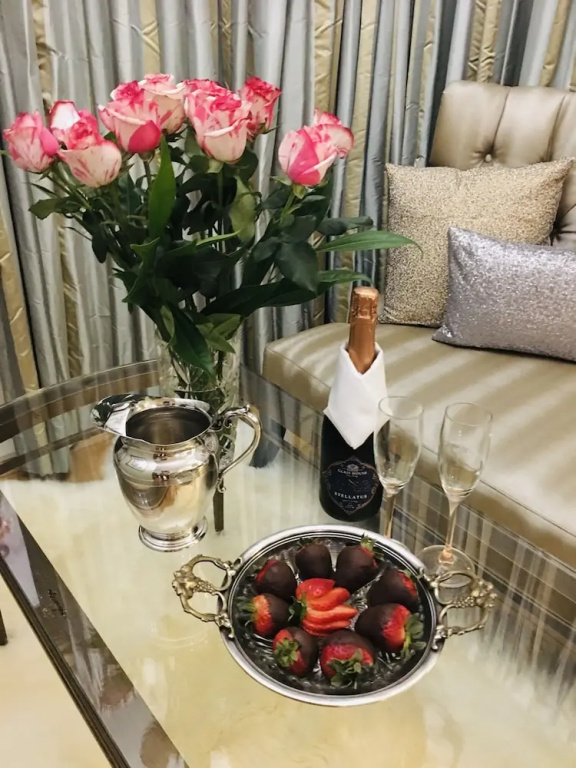 Deluxe Double Suite with balcony and with ocean view (full double bed)