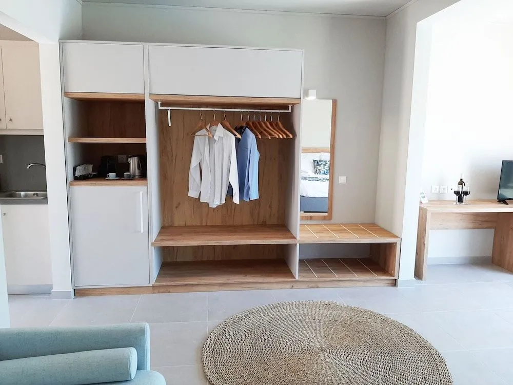 Stay at Sarpidon Suites