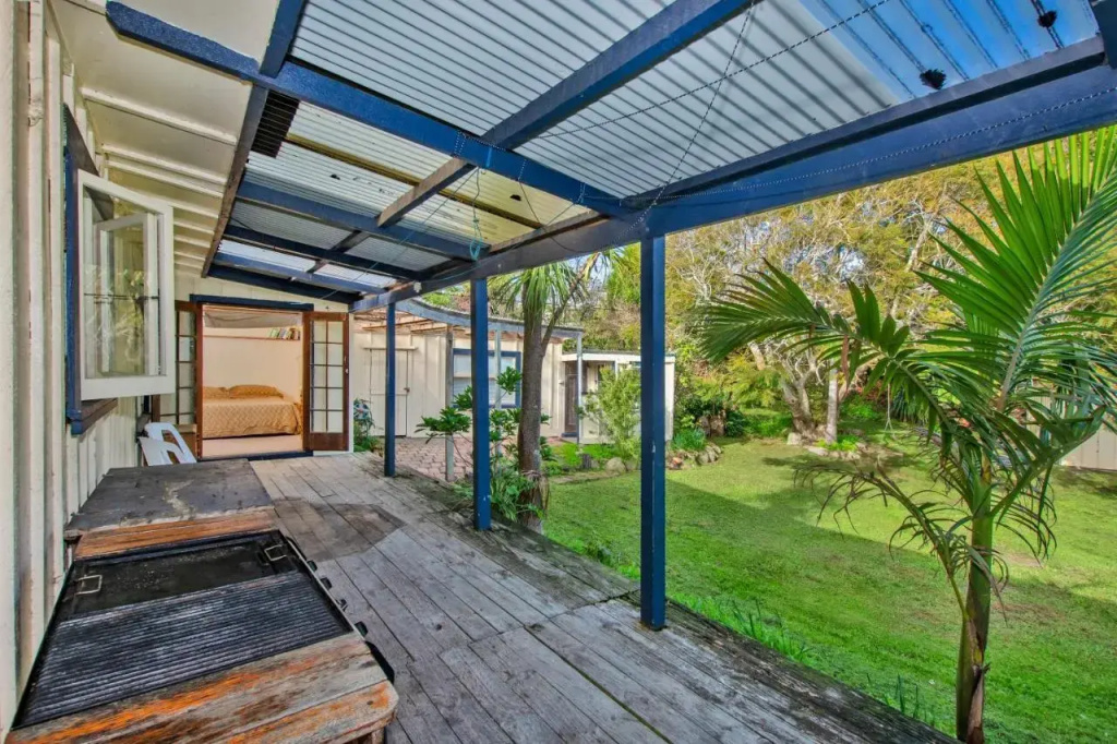 Beachy Bach - Mangawhai Heads Holiday Home