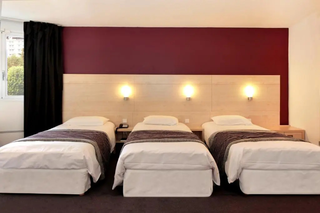 Triple room