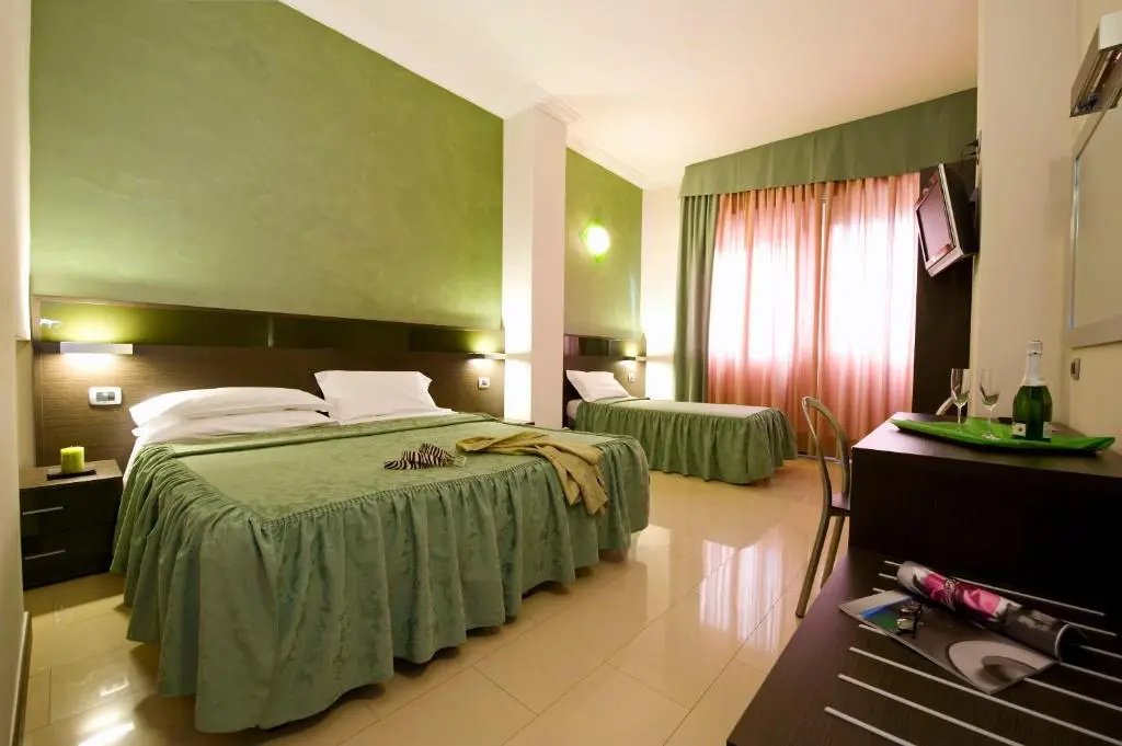 Triple room