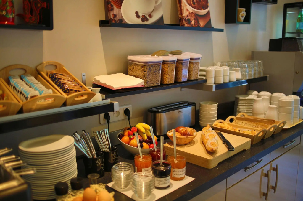 Hotel photo 11