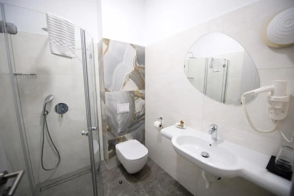 Standard Double room with balcony (full double bed)