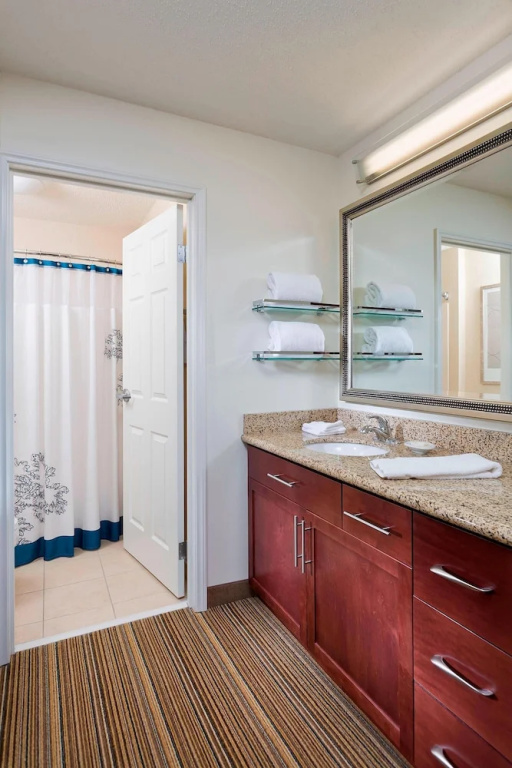 MainStay Suites Appleton Airport - Fox River Mall Area - Chambres