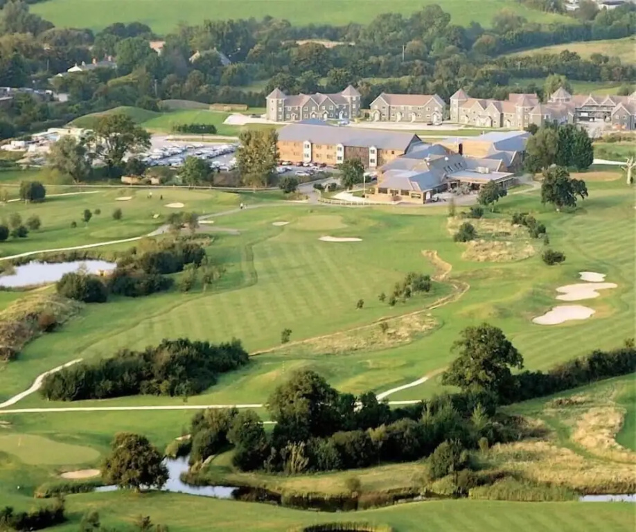 The Wiltshire Hotel, Golf and Leisure Resort - Général