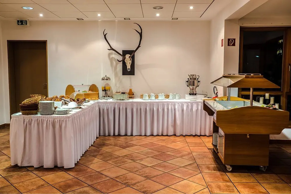 Lobby & Reception