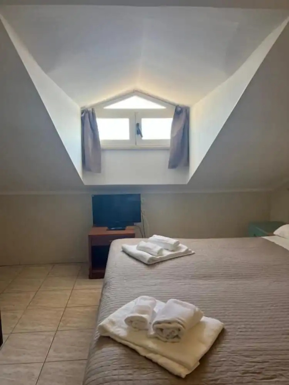 Economy Quadruple room