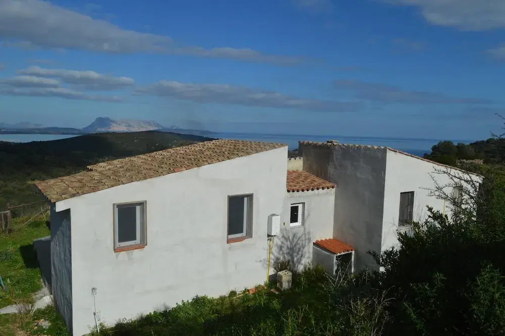 Casetta Verde on the Hills With sea View at Three Kilometers From San Teodoro