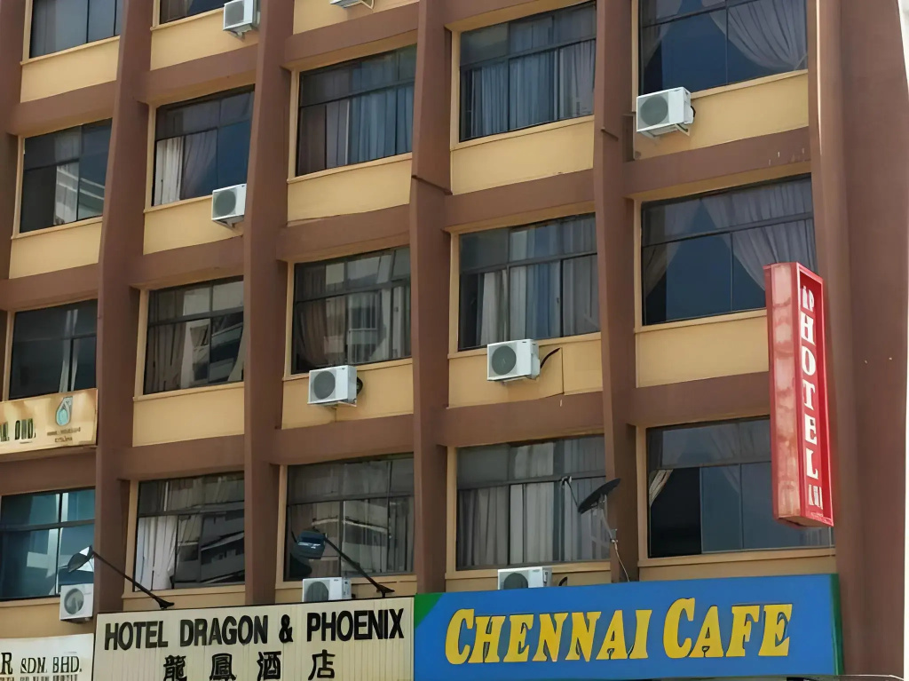 Dragon & Phoenix Hotel
