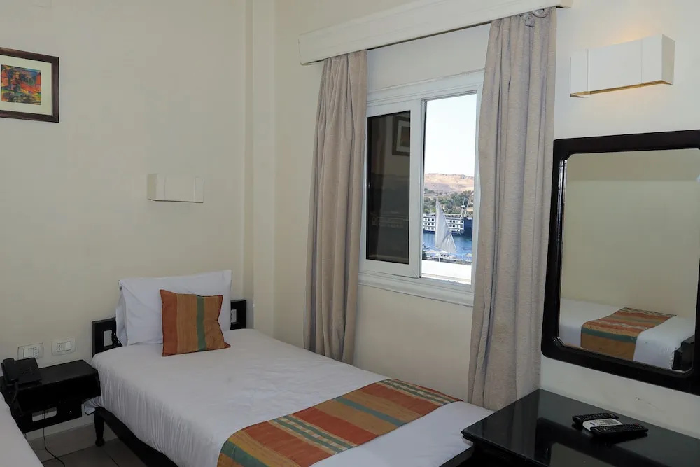 Deluxe Double room (twin beds)
