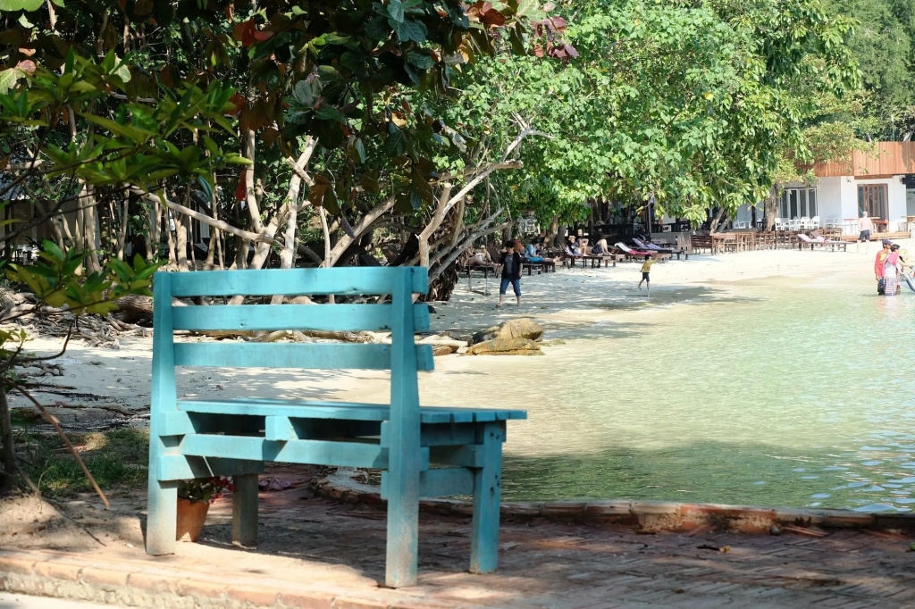 Beach & Waterfront