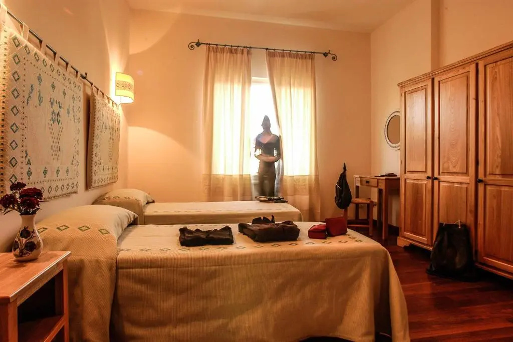 Standard Double room (full double bed)